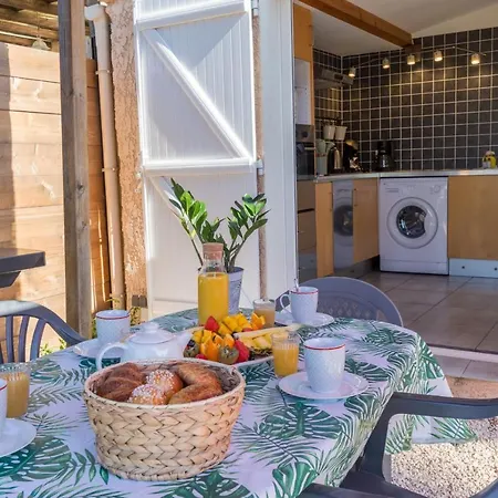 La Bastide, En Duplex Idealement Situee A Quelques Pas De La * Hyeres